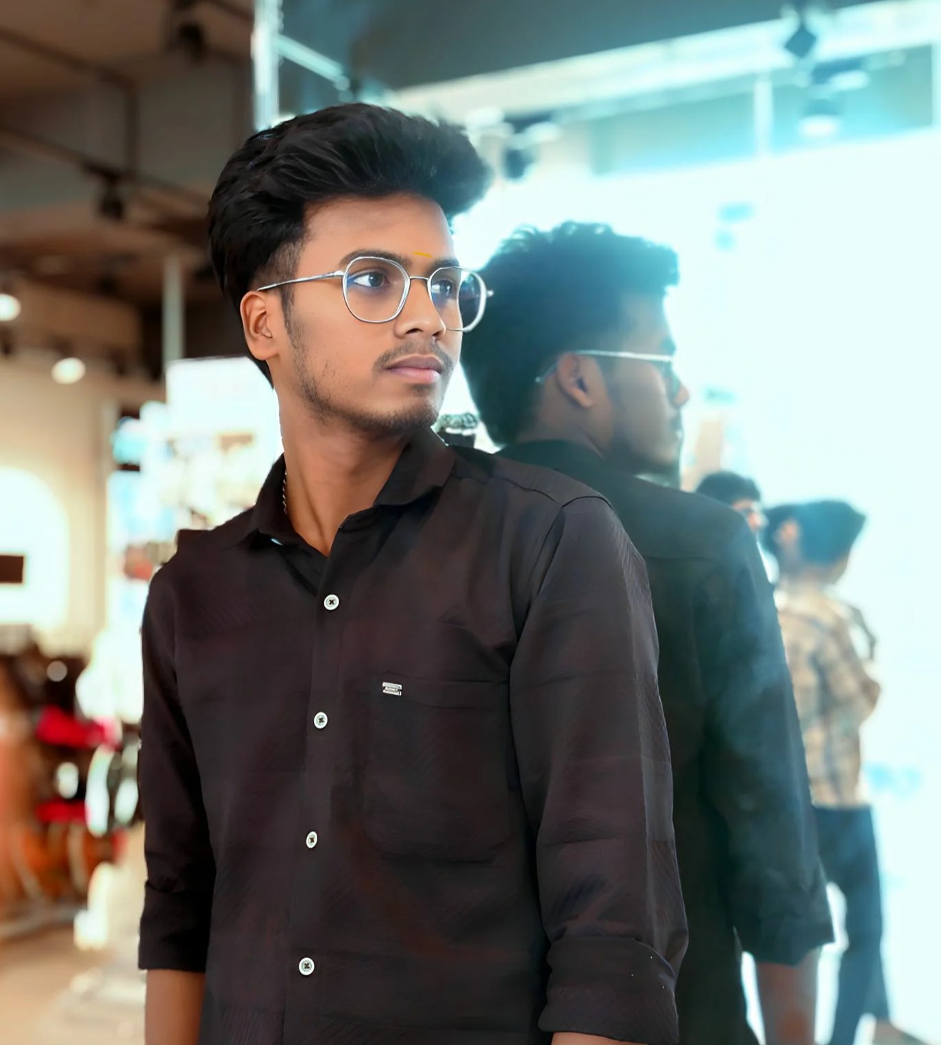 Lokesh M